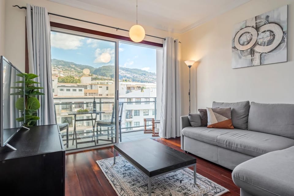 Maderia Emotions I, By OP Apartment in Funchal