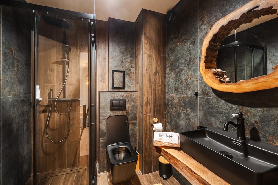 Shower, Bathroom, towels