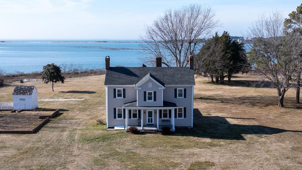 Huntington Farm - Pristine Historical Home Overlooking Cherrystone Creek! House in Virginia