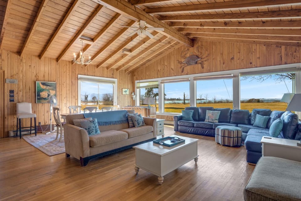 Huntington Farm - Pristine Historical Home Overlooking Cherrystone Creek! House in Virginia