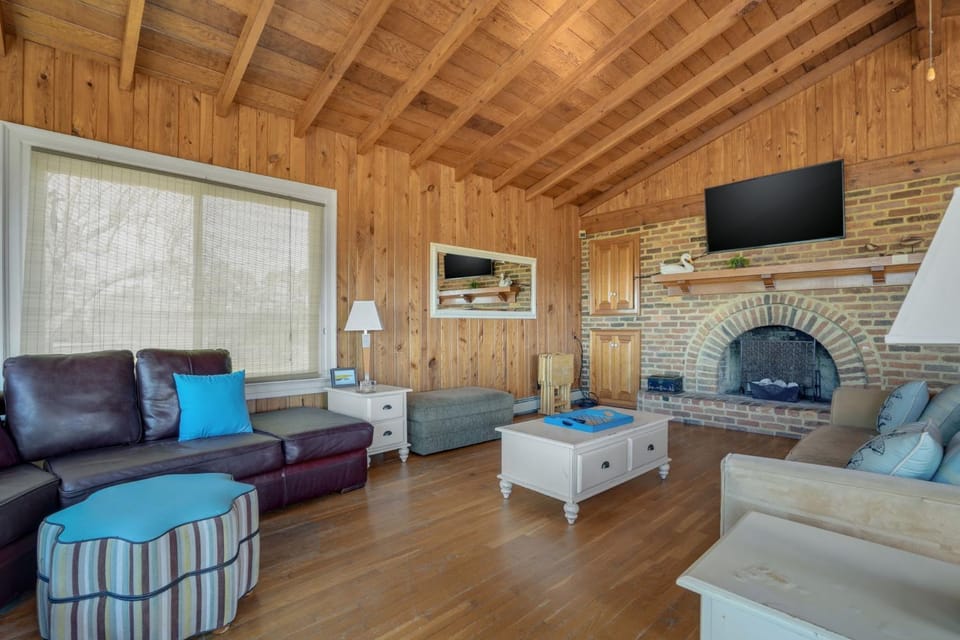 Huntington Farm - Pristine Historical Home Overlooking Cherrystone Creek! House in Virginia