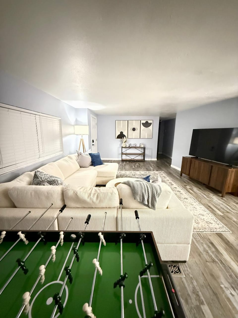 TV and multimedia, Living room, Photo of the whole room, Seating area