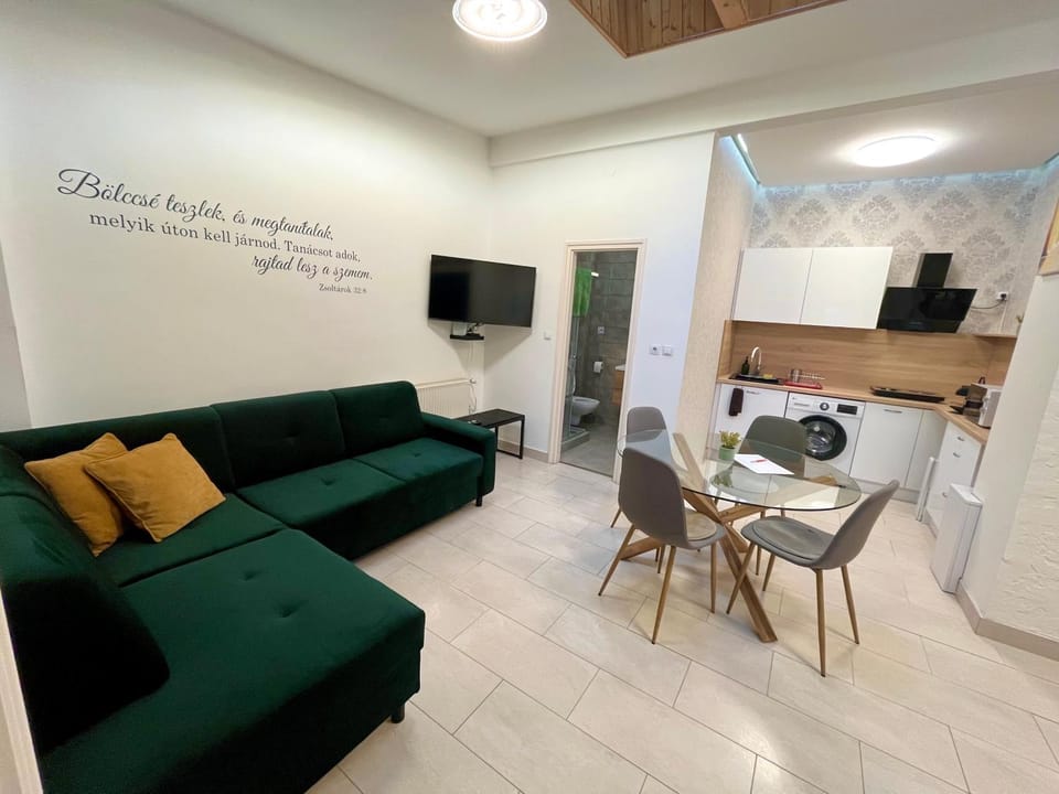 Sela 2 Apartman Apartment in Hungary