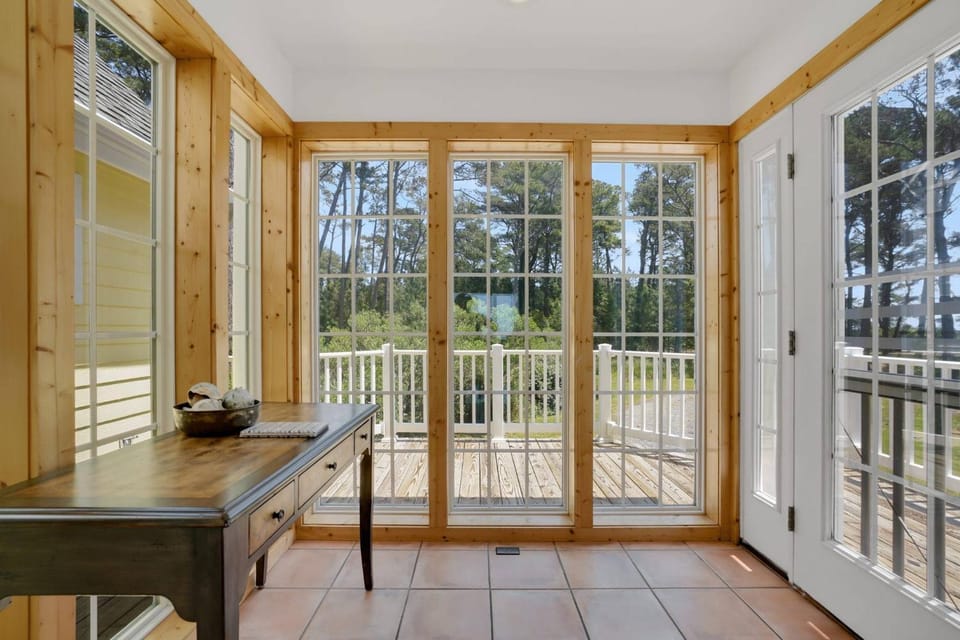 La Dolce Vita - Waterfront with boat dock! House in Chincoteague Island