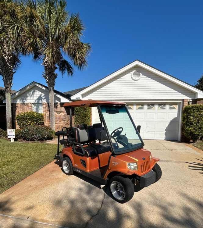 Steps Away-Game Room-Comm Pool-Golf Cart Deals House in Destin