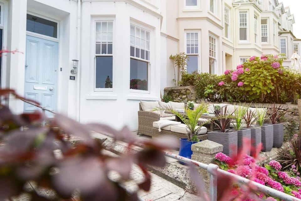 Pendunes - Spectacular views, turquoise sea, love Cornwall House in Saint Ives