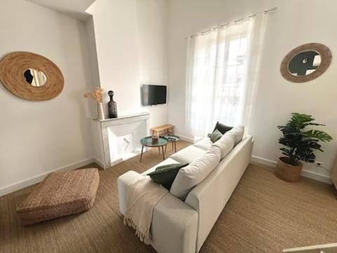 Duplex de charme, hyper centre, place des Carmes Apartment in Avignon