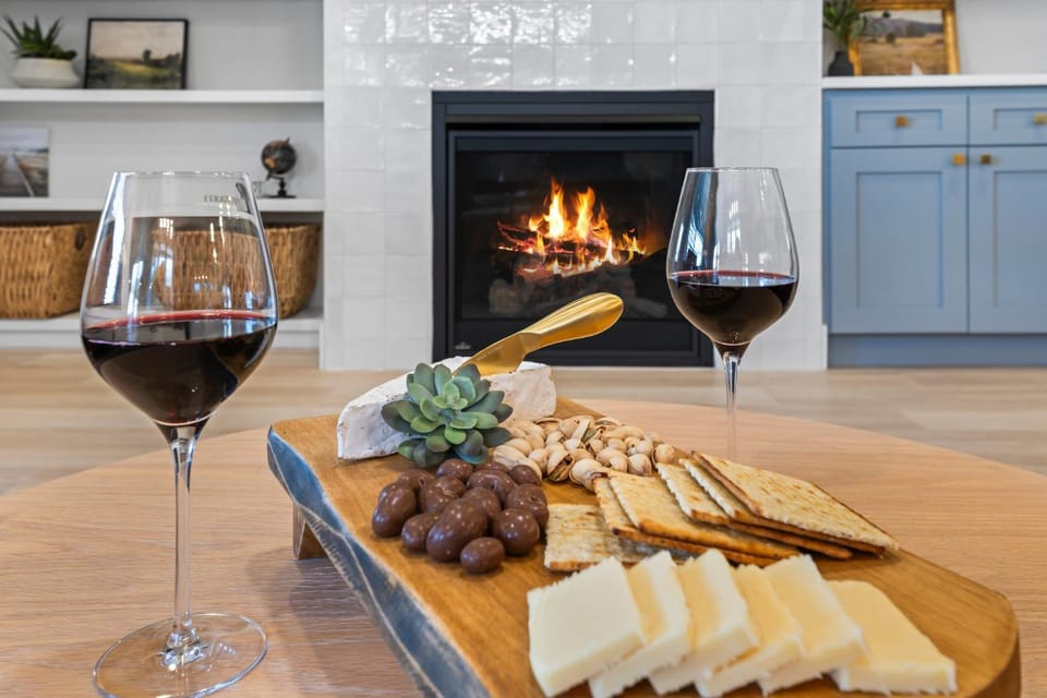 Living room, fireplace
