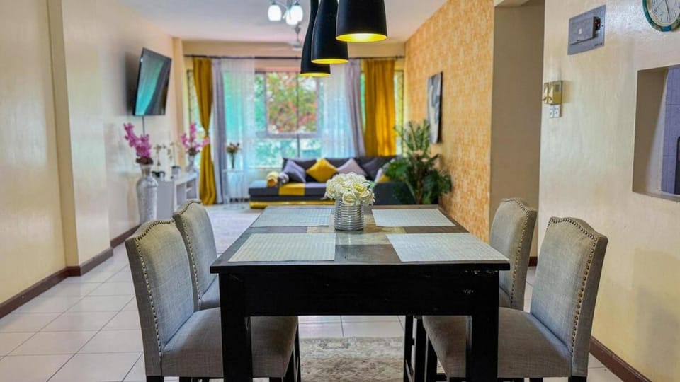 TV and multimedia, Living room, Dining area
