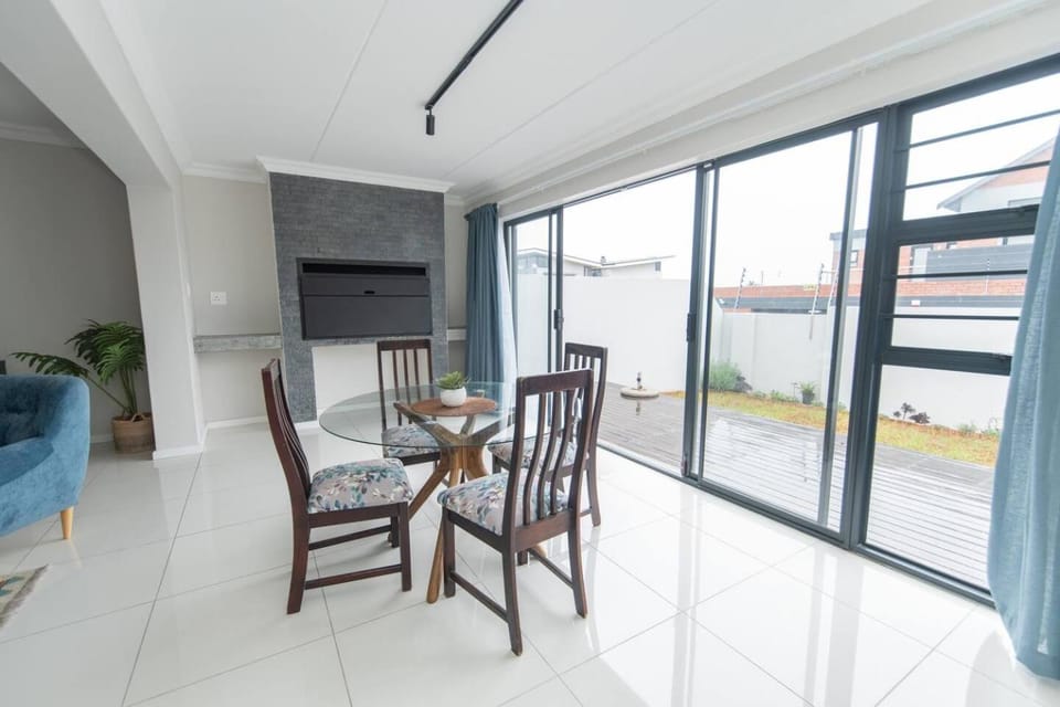 The Sapphire Apartment in Port Elizabeth