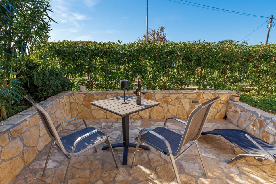 Patio, Garden, Seating area