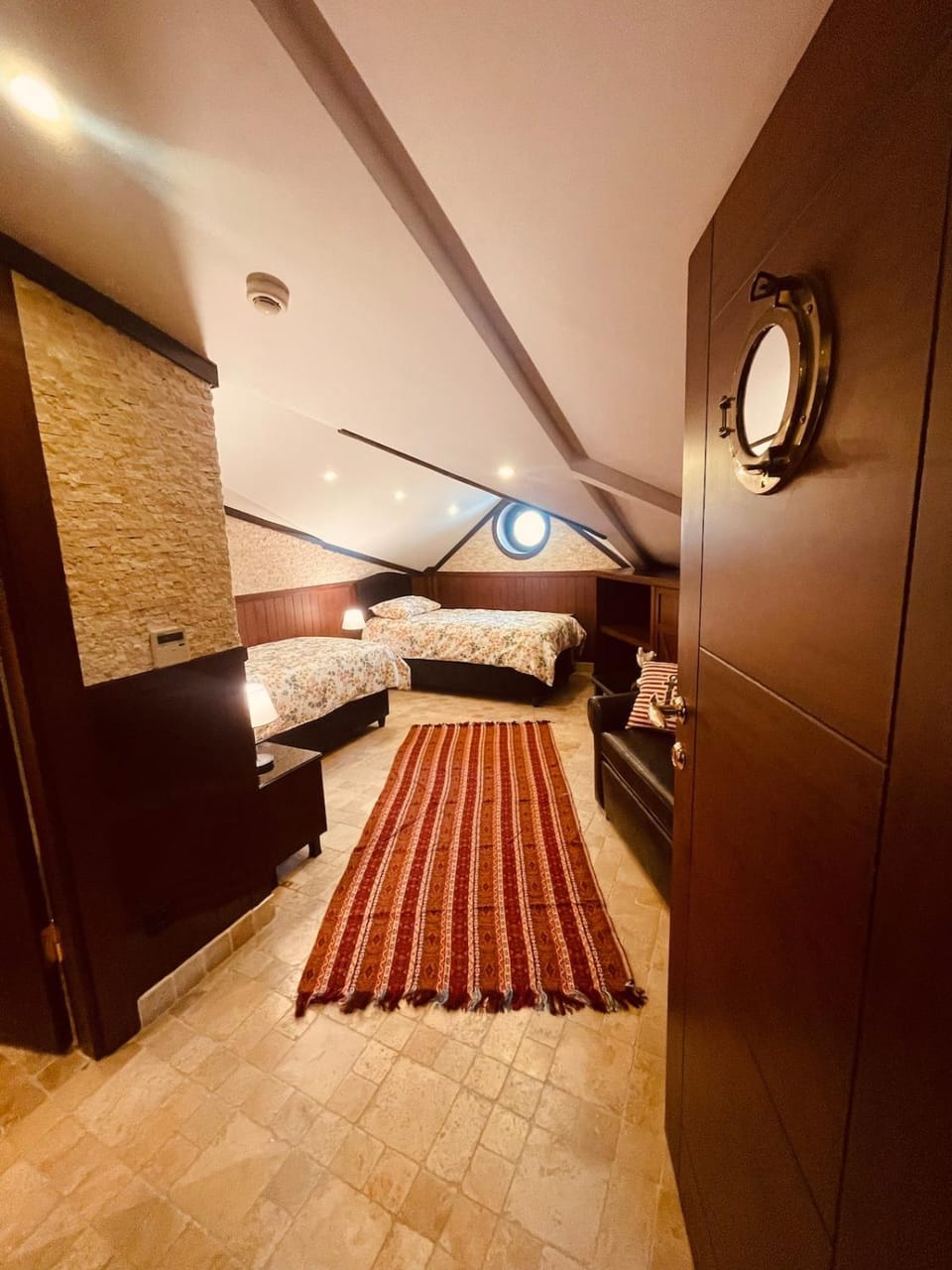 Retro, two bedroom and livingroom on Main Street Apartment in Istanbul
