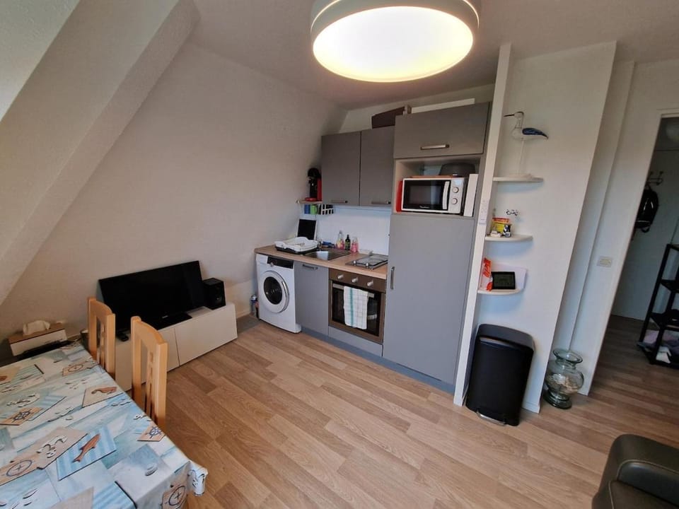 Le Cocon Du Lac Villers Sur Mer Apartment in Normandy