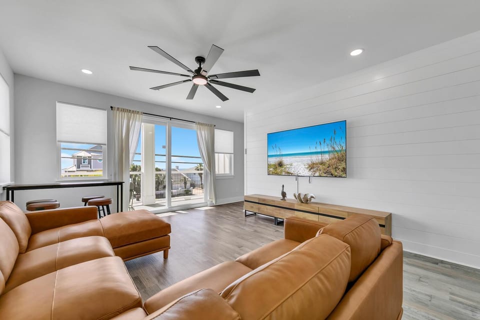 Golden Seashell East House in Panama City Beach