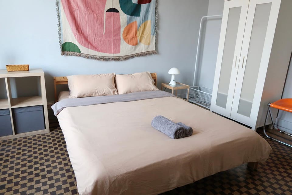 Bed, wardrobe