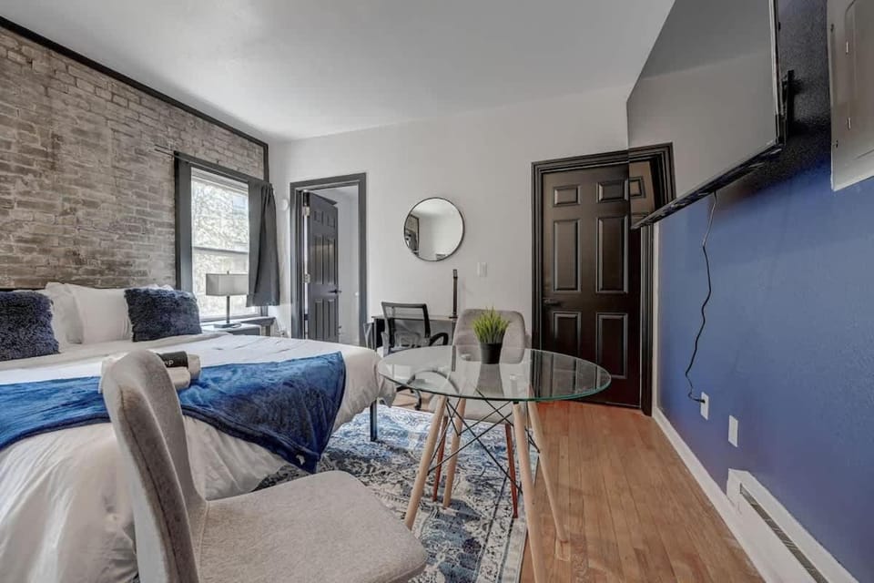 Stylish Studio in McKinley , Heart of Brady St Apartment in Milwaukee