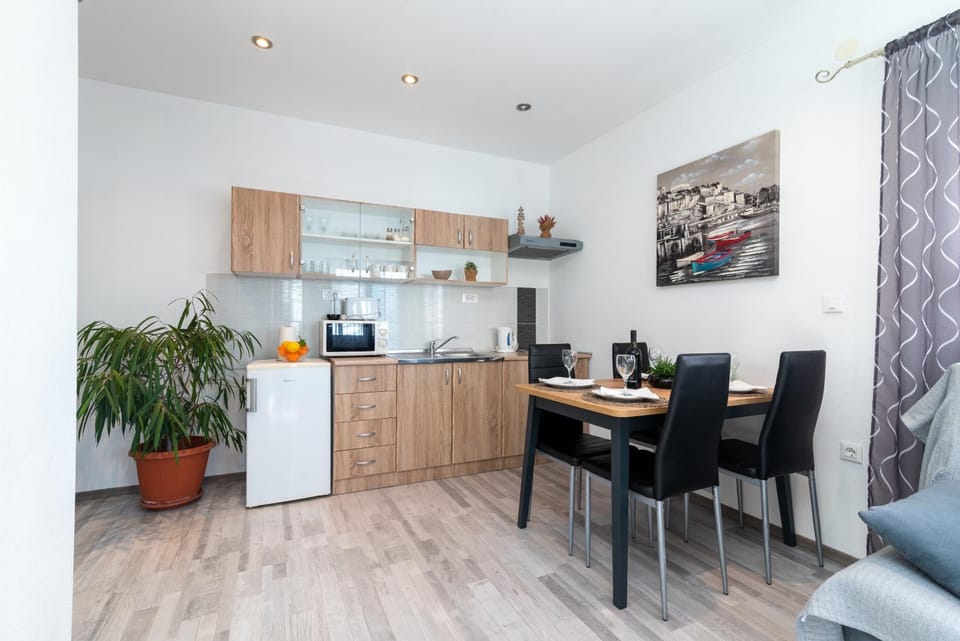 Sara apartmant Trogir-Dragulin Apartment in Trogir