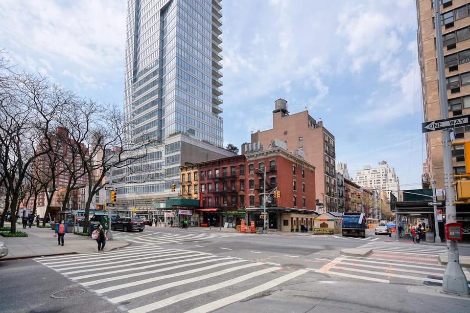 Studio close to Central Park, Lenox Hill & NY Presbyterian Apartment in Roosevelt Island