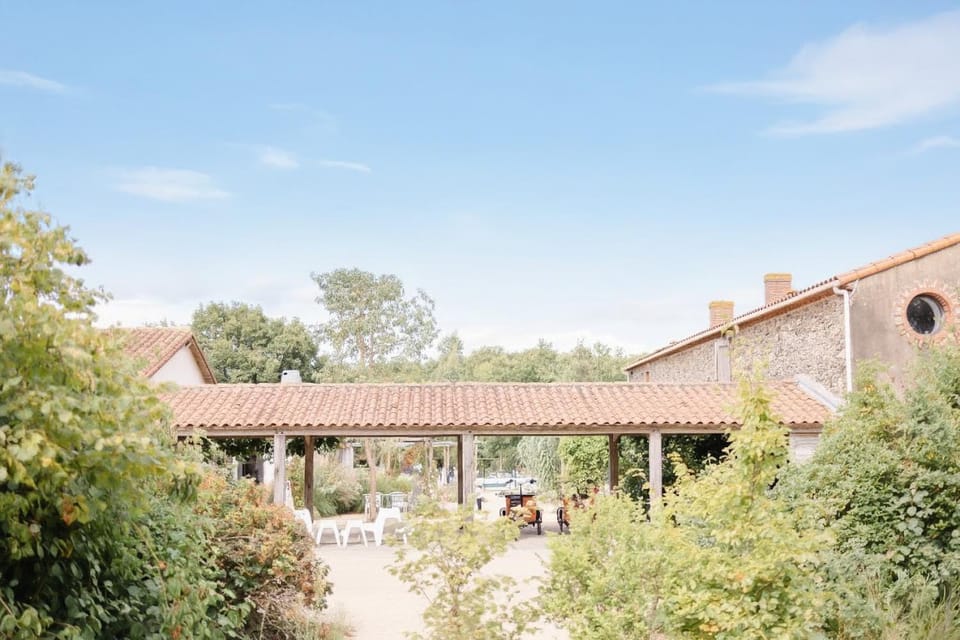 Property building, Area and facilities