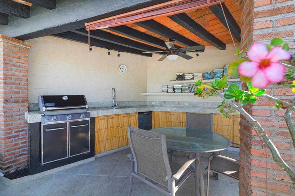 Condo Best of Life - One Bedroom Ocean Views Apartment in Puerto Vallarta