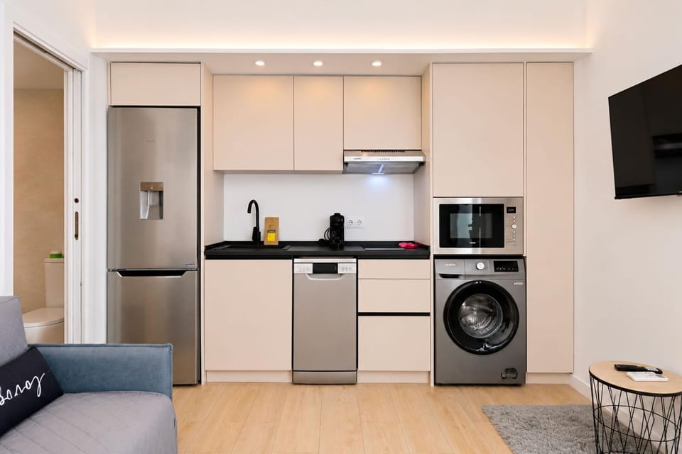 TV and multimedia, Coffee/tea facilities, Kitchen or kitchenette, dishwasher, microwave, kitchen