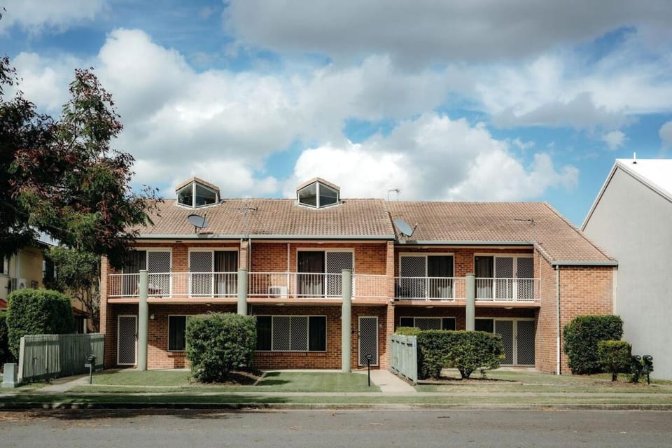 Unit 1, Rocky CBD Apartment in Rockhampton