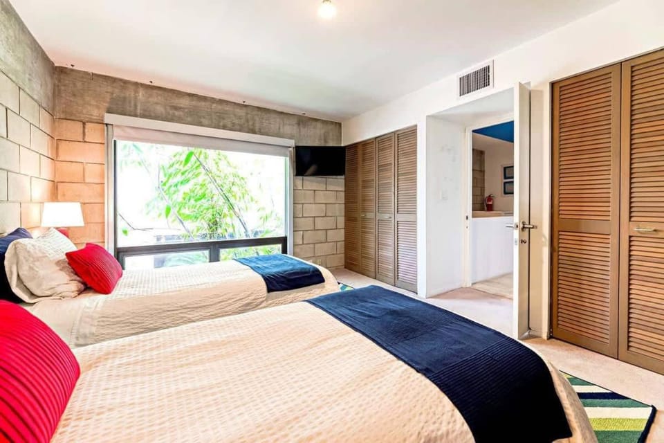 Piano House on the Water Apartment in Fort Lauderdale