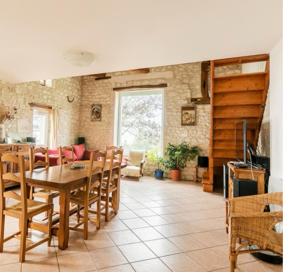 Living room, Seating area, Dining area