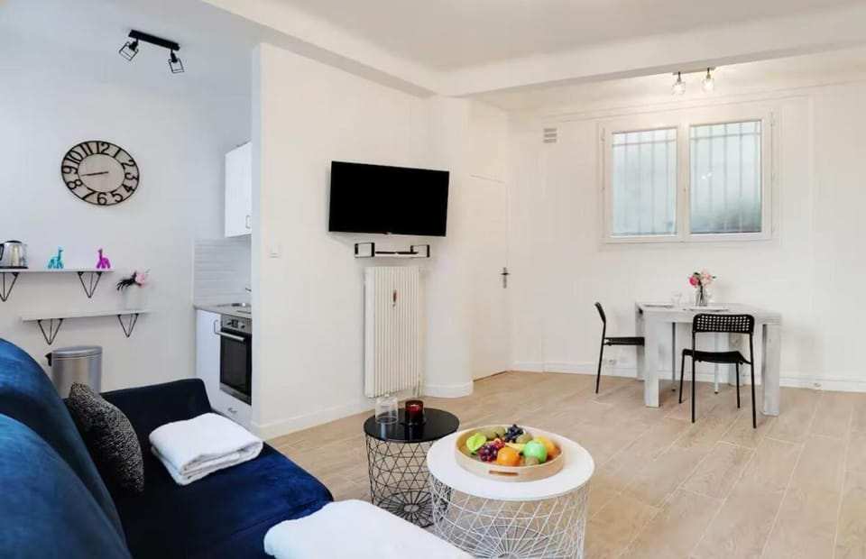 Charming Studio - 2P - Sacré Coeur Apartment in Paris