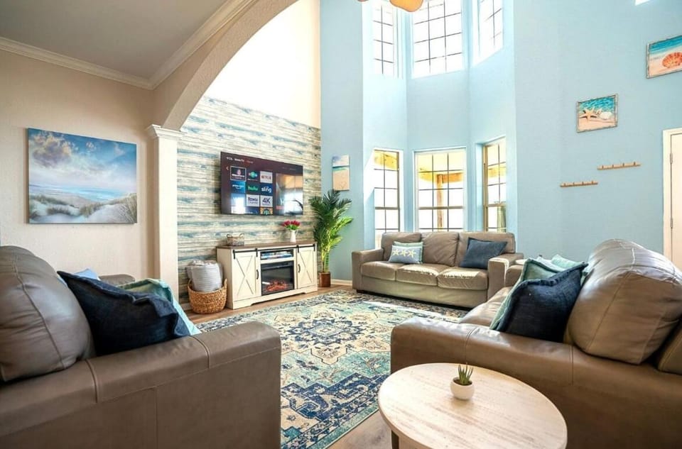 Starfish Beachfront Swim-Up House in Surfside Beach