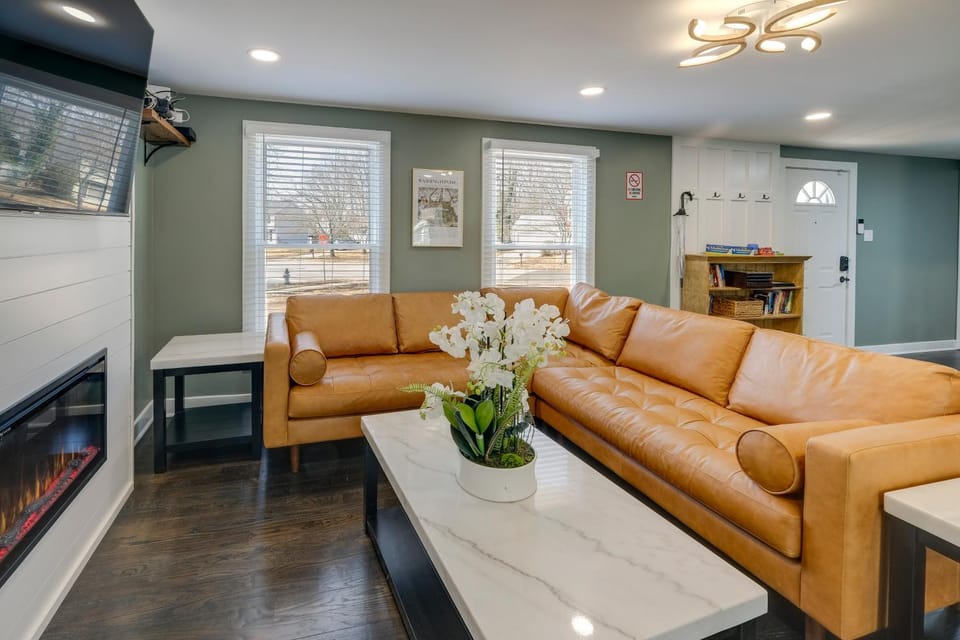 Family Friendly: Modern Apt in Fort Washington Apartment in Fort Washington