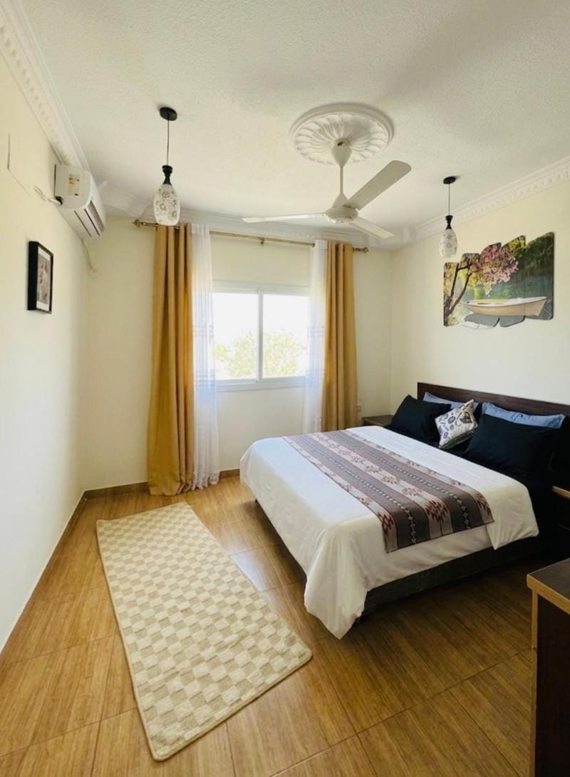 White Apartment Apartment in Eilat