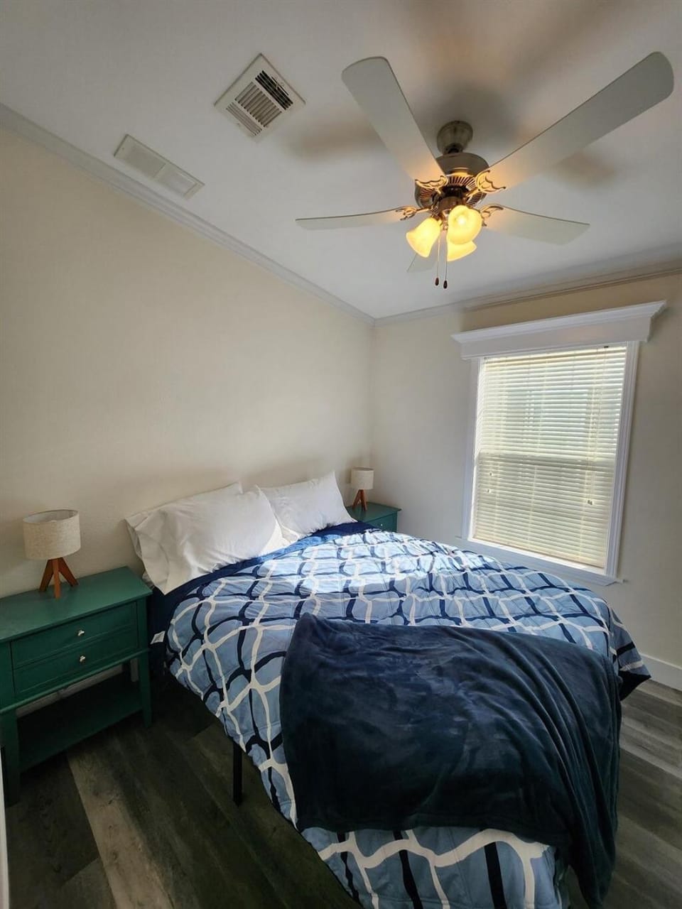 Sunny Gulf Coast Getaway-Near Beach-Shared Pool! House in Iona