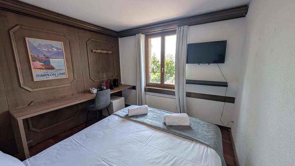 Castle view by MK Hotel in Montreux