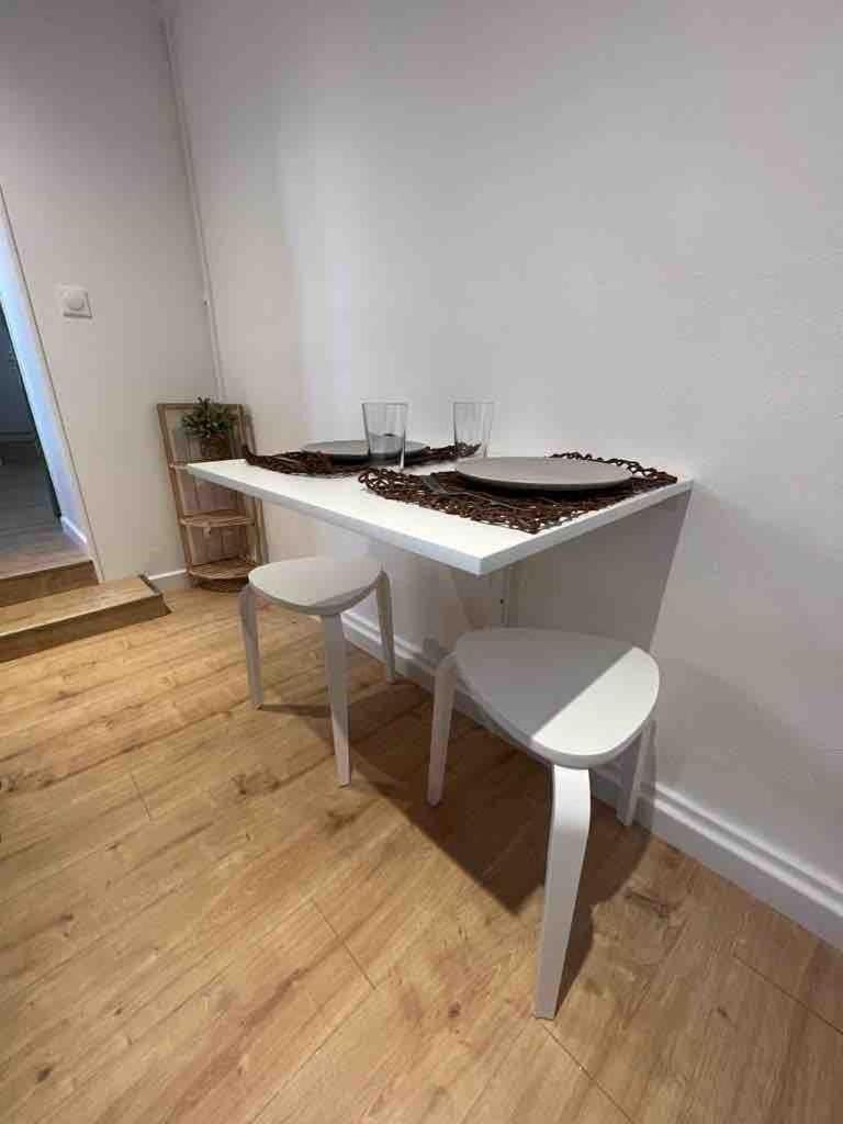 Reims Cosy Champagne Apartment in Reims