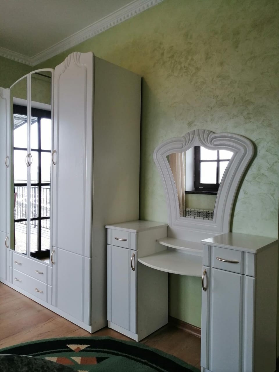 Джерело Bed and Breakfast in Ukraine