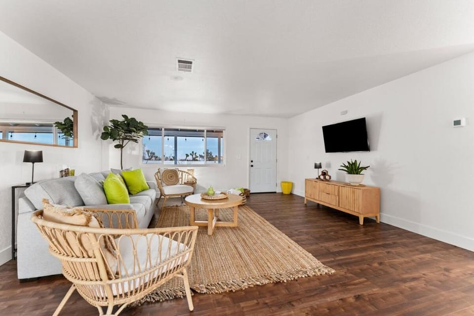 Maison YV - Fire-pit - Desert Beauty - A Location House in Yucca Valley