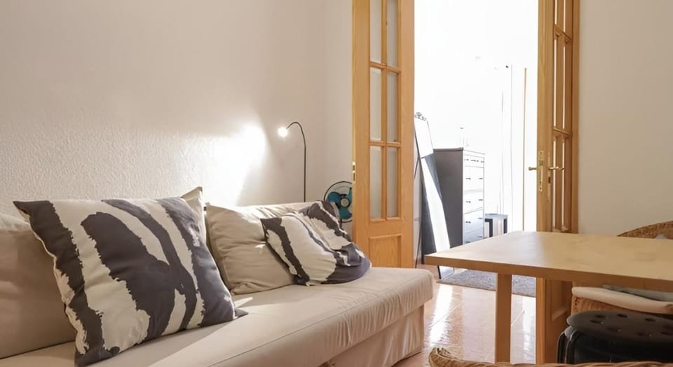 TNF Sunny Studio Apartment in Constanța County