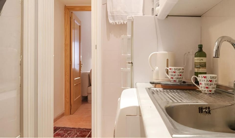 TNF Sunny Studio Apartment in Constanța County