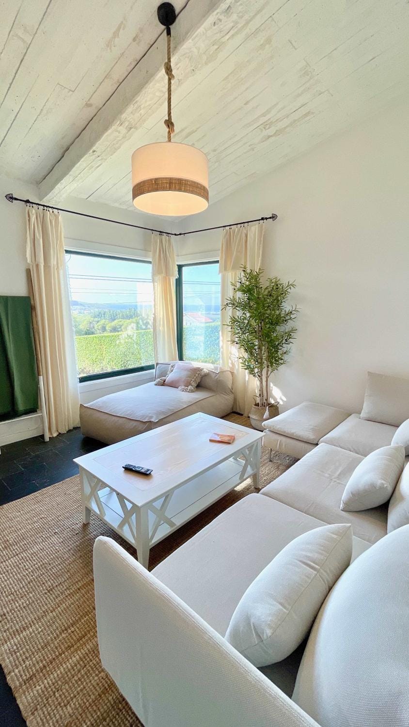 The Cliffs - Vue de Pantin House in Galicia