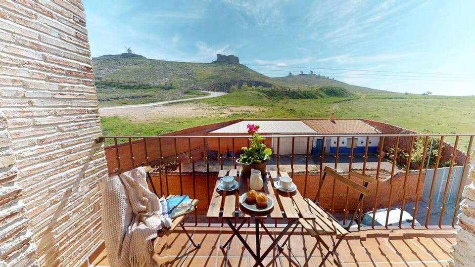 View (from property/room), Balcony/Terrace, Mountain view