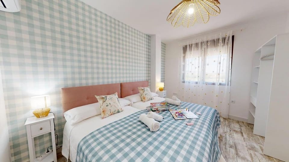 Bed, Photo of the whole room