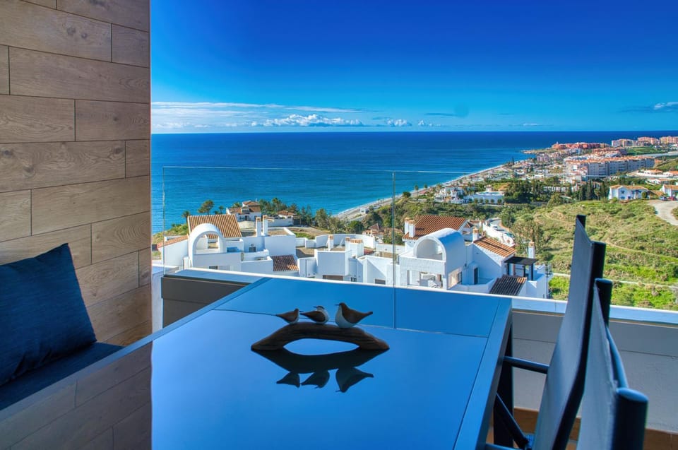 View (from property/room), Balcony/Terrace, Sea view