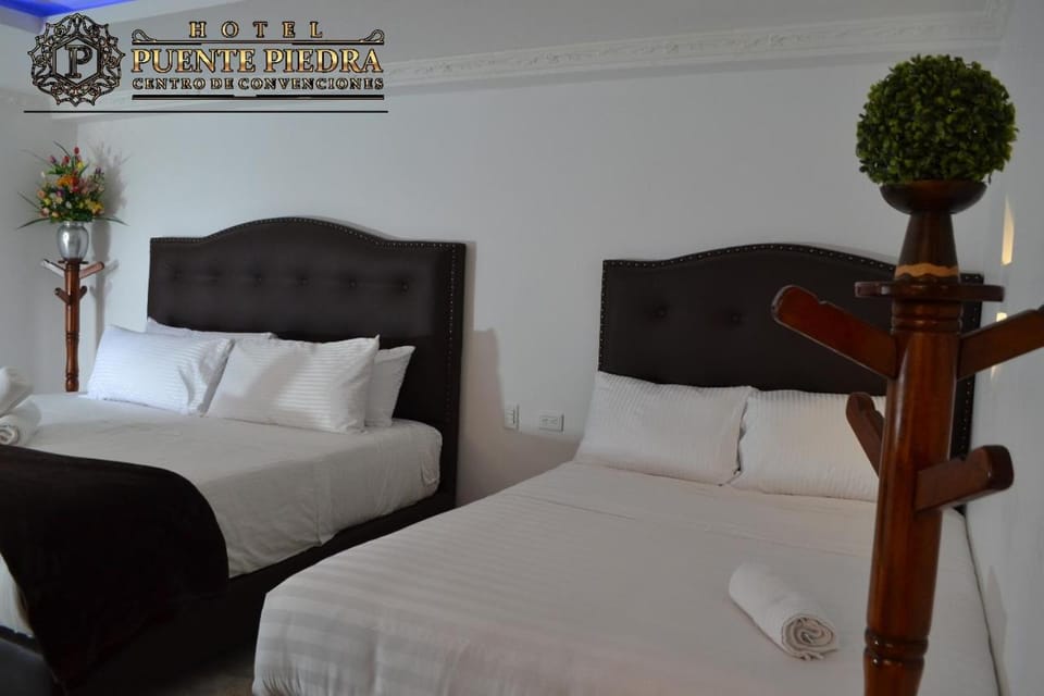 Hotel PUENTE PIEDRA PARK Hotel in Cundinamarca, Colombia