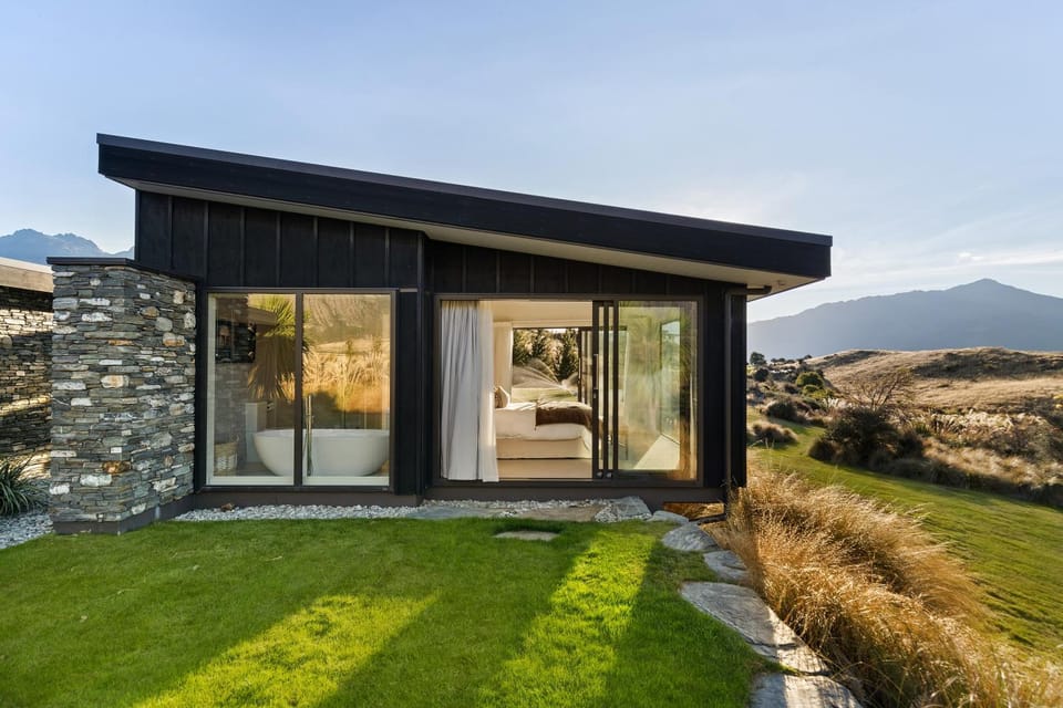 Property building, Natural landscape, Garden, Garden view, Mountain view