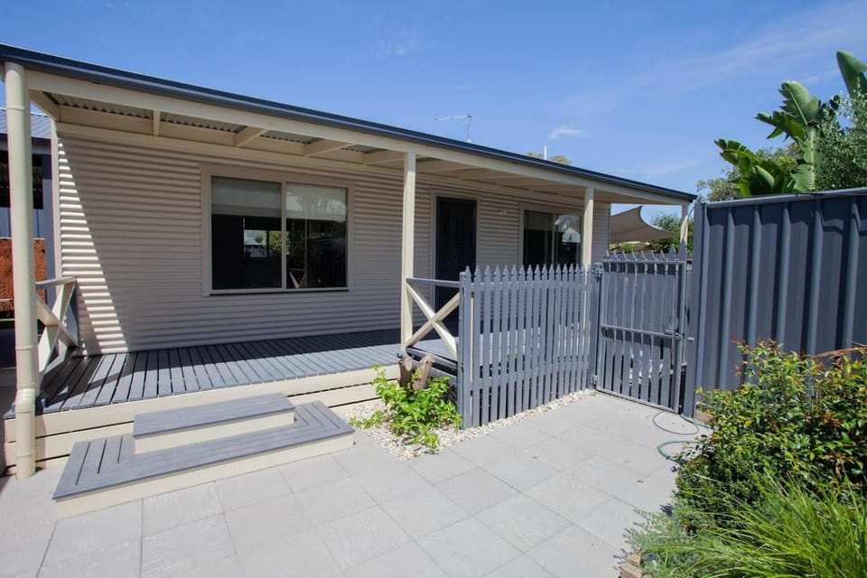 Horsham Natimuk 1BR Stay Dog Run Parking House in Horsham