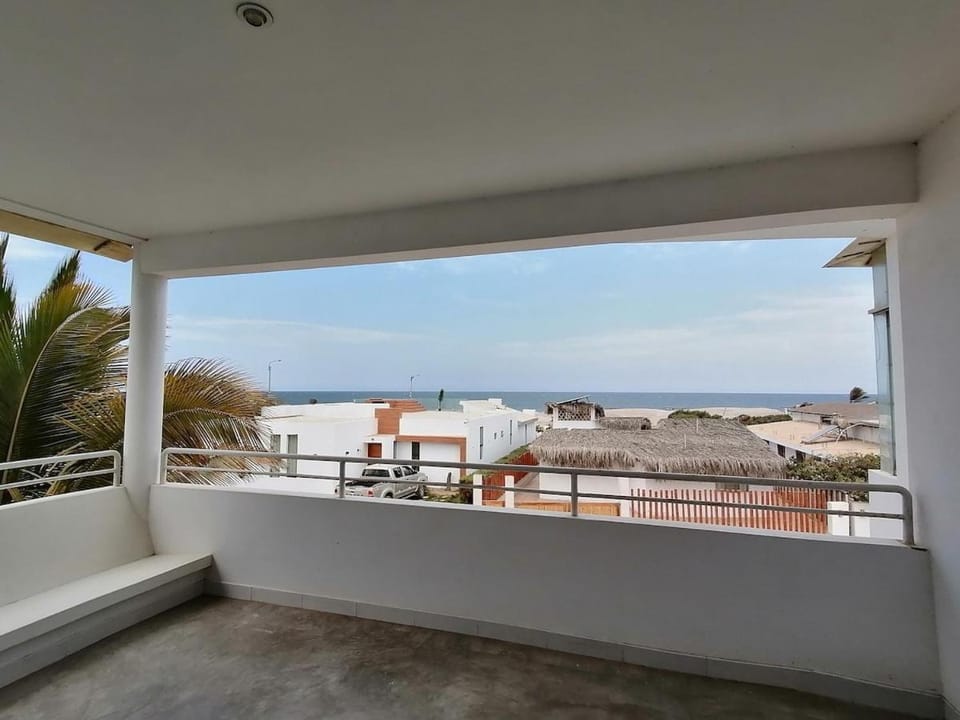 Casa Mar de Luz Vichayito House in Department of Piura