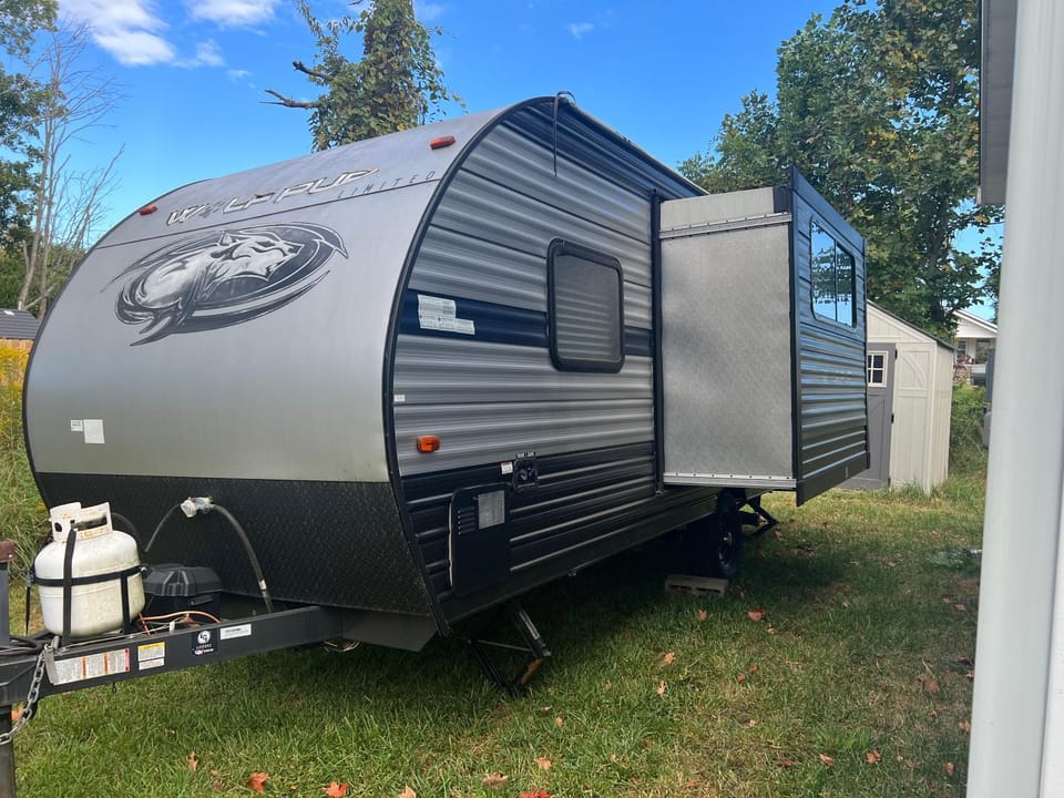 Property building, Day