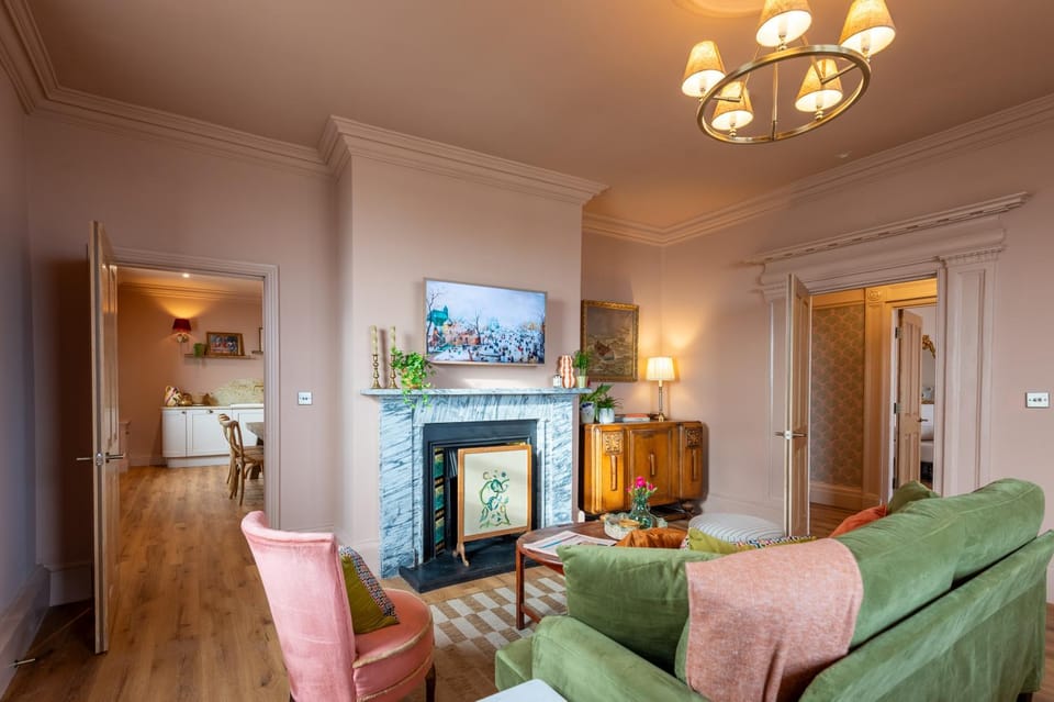 TV and multimedia, Living room, Seating area, Sea view, Sea view