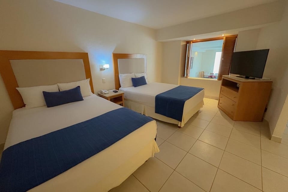 Ocean view & direct beach access! House in Puerto Vallarta